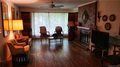 1005 Forest Dr, Lancaster, SC 29720 photo 5
