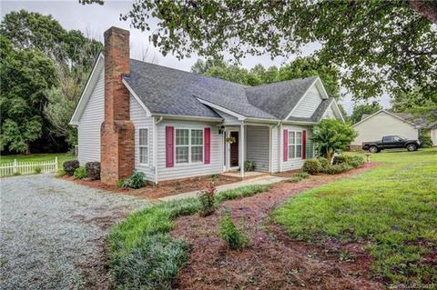 712 Station Dr, Monroe, NC 28110 photo 2