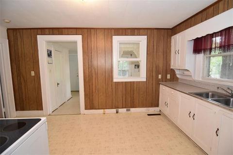 202 6th St, Conover, NC 28613 photo 9