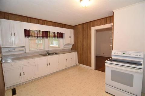 202 6th St, Conover, NC 28613 photo 10