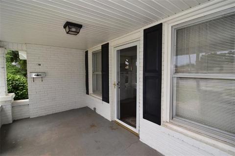 202 6th St, Conover, NC 28613 photo 3