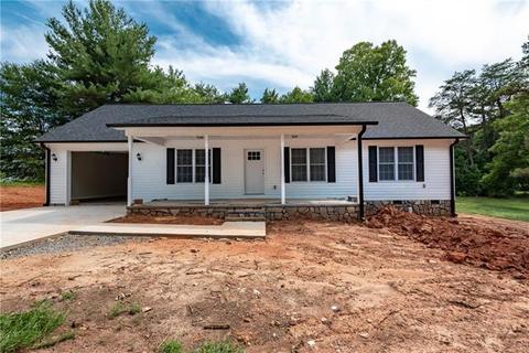 603 10th St, Conover, NC 28613 photo 6