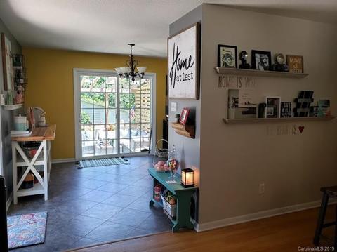 2568 Devon Dr, Dallas, NC 28034 photo 3