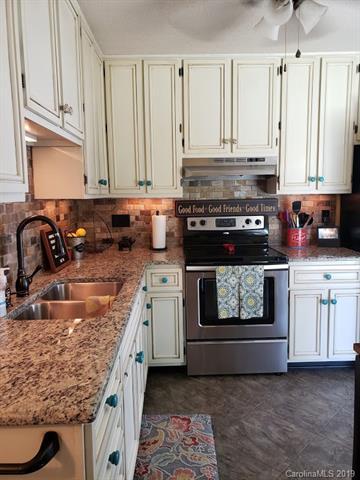 2568 Devon Dr, Dallas, NC 28034 photo 4