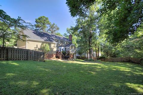 2718 Oxborough Dr, Matthews, NC 28105 photo 25