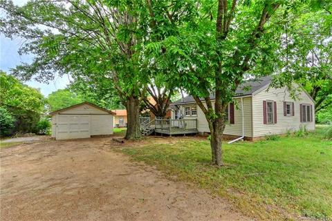 508 Ford St, Kannapolis, NC 28083 photo 2