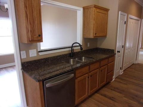 4202 Pickering Dr, Hickory, NC 28602 photo 4