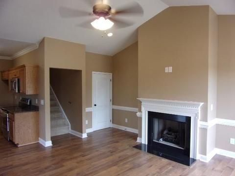 4202 Pickering Dr, Hickory, NC 28602 photo 2