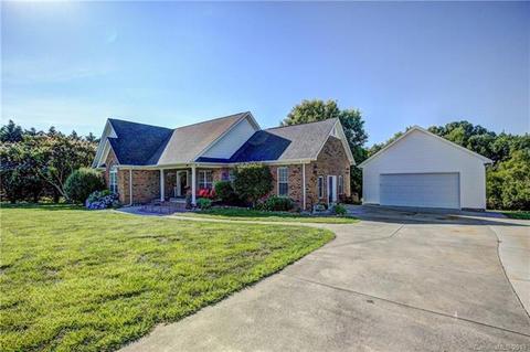 7016 Brett Dr, Monroe, NC 28110 photo 2