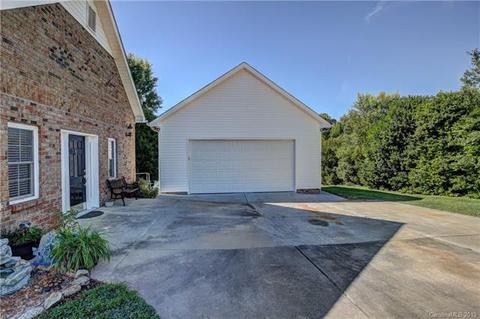 7016 Brett Dr, Monroe, NC 28110 photo 6