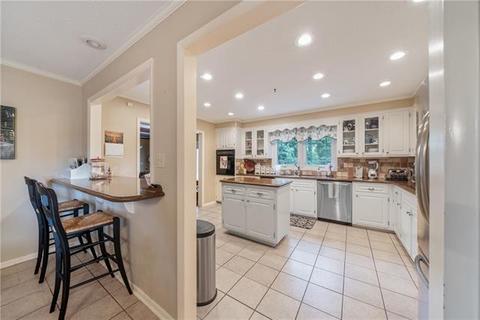 2372 Eagle Dr, Conover, NC 28613 photo 13