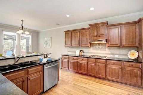 2103 Highland Forest Dr, Waxhaw, NC 28173 photo 8