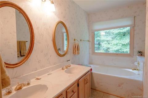 101 Peters Pl, Davidson, NC 28036 photo 10