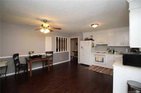 1422 Crescent St, Monroe, NC 28112 photo 9