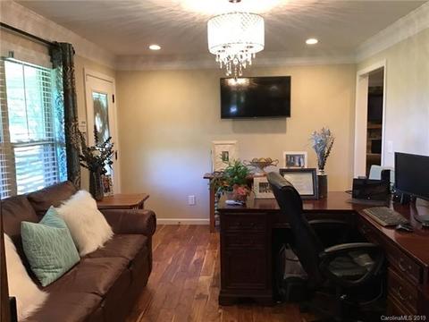 373 Roberta Rd, Concord, NC 28027 photo 3