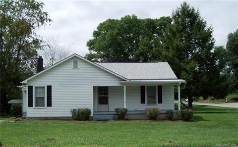 100 Simpson Dr, Morganton, NC 28680 photo 1