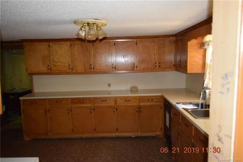 705 E Klutz St, Maiden, NC 28650 photo 11