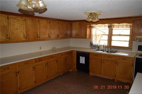705 E Klutz St, Maiden, NC 28650 photo 10