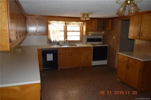 705 E Klutz St, Maiden, NC 28650 photo 9