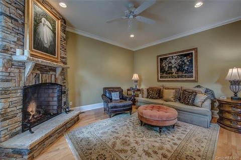 124 7th St, Cramerton, NC 28032 photo 5