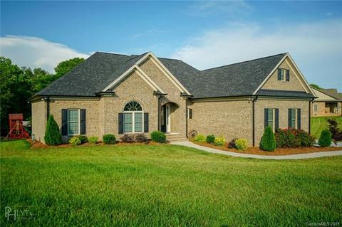 1809 Scuffle Hill Dr, Monroe, NC 28110 photo 1