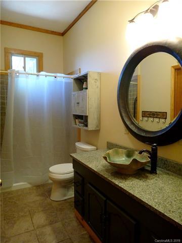 323 Hyacinth Dr, Clyde, NC 28721 photo 24