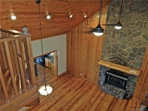 323 Hyacinth Dr, Clyde, NC 28721 photo 20