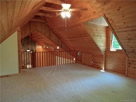 323 Hyacinth Dr, Clyde, NC 28721 photo 22