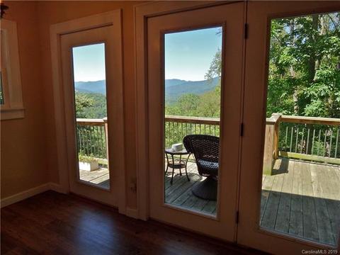 323 Hyacinth Dr, Clyde, NC 28721 photo 14