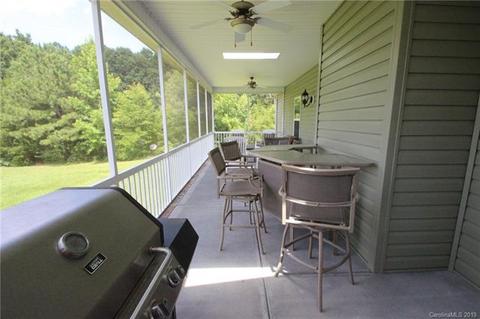526 Maynard Grayson Rd, Clover, SC 29710 photo 4