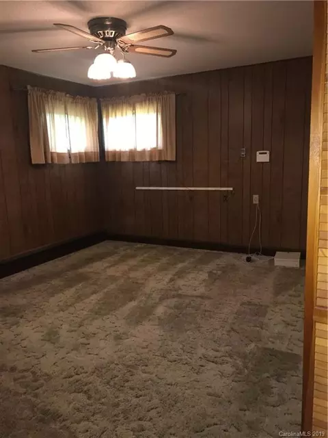 654 Summit Ave, Spruce Pine, NC 28777 photo 11