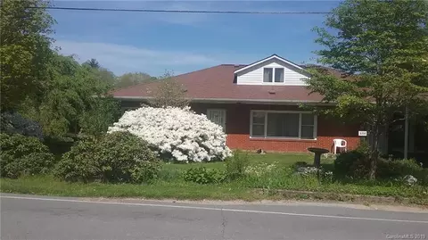 654 Summit Ave, Spruce Pine, NC 28777 photo 1