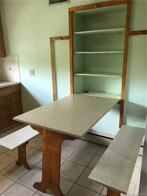 654 Summit Ave, Spruce Pine, NC 28777 photo 6