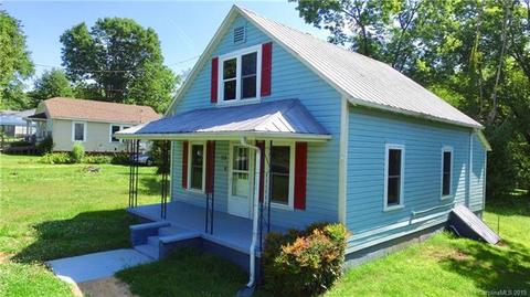 118 Normandy Dr, Morganton, NC 28655 photo 1