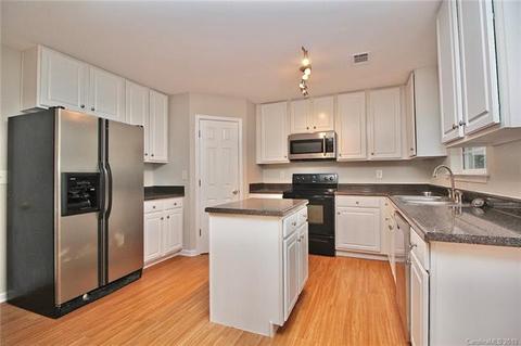19034 Oakhurst Blvd, Cornelius, NC 28031 photo 16