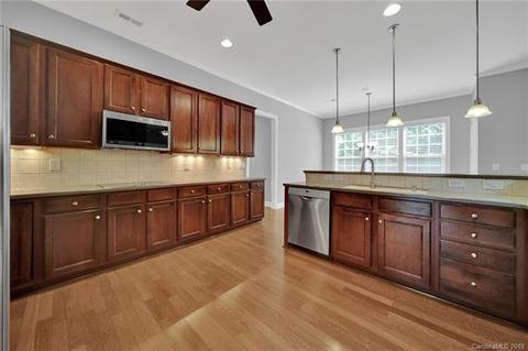 574 Quicksilver Trl, Fort Mill, SC 29708 photo 11