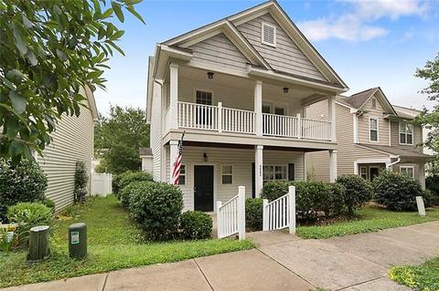 9042 Glenashley Dr, Cornelius, NC 28031 photo 2
