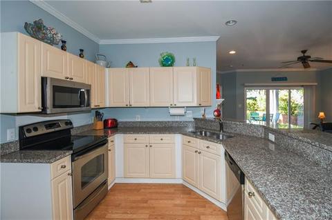 18619 Harborside Dr, Cornelius, NC 28031 photo 7