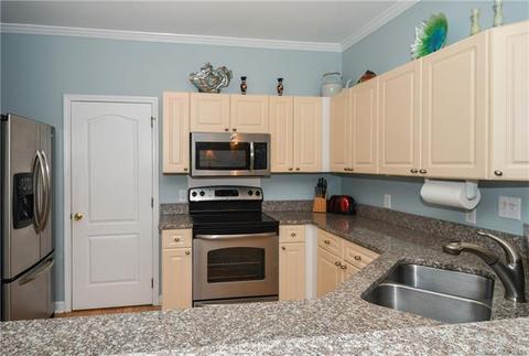 18619 Harborside Dr, Cornelius, NC 28031 photo 6