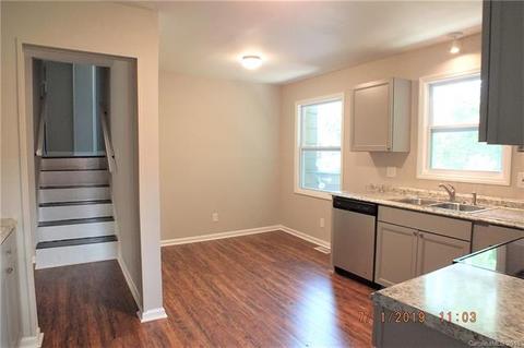 618 Davis St, Lancaster, SC 29720 photo 9