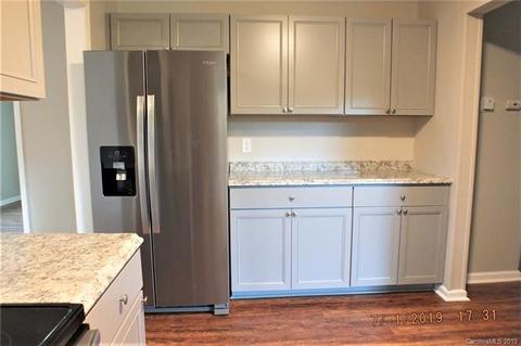618 Davis St, Lancaster, SC 29720 photo 8