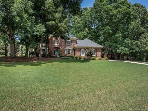 299 S Downs Way, Fort Mill, SC 29708 photo 2
