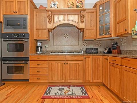 428 Devils Hole Rd, Rosman, NC 28772 photo 9
