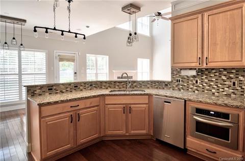 19405 Ruffner Dr, Cornelius, NC 28031 photo 15