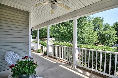 19405 Ruffner Dr, Cornelius, NC 28031 photo 3