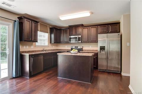 2115 Fieldstone Gate Ct, Monroe, NC 28112 photo 4