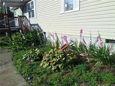 827 Mudcut Loop, Marion, NC 28752 photo 3