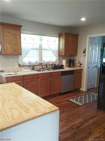 827 Mudcut Loop, Marion, NC 28752 photo 8
