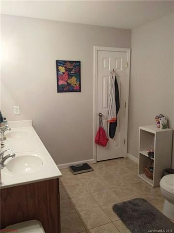 827 Mudcut Loop, Marion, NC 28752 photo 18
