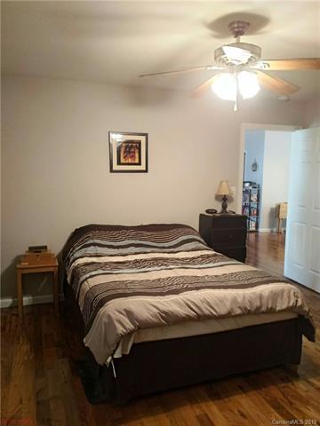827 Mudcut Loop, Marion, NC 28752 photo 16